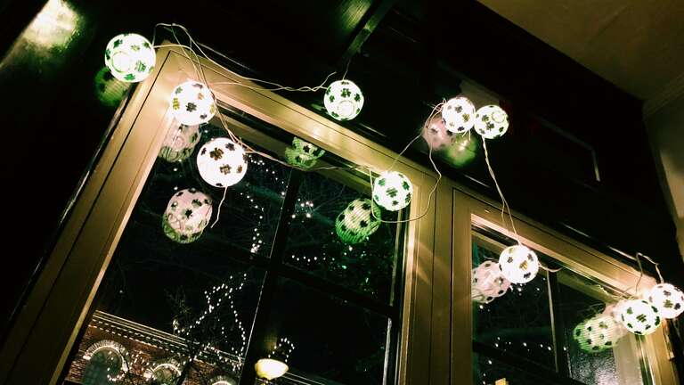 “Goldilocks and the Three Dinosaurs” ―Mo Willems, 2012