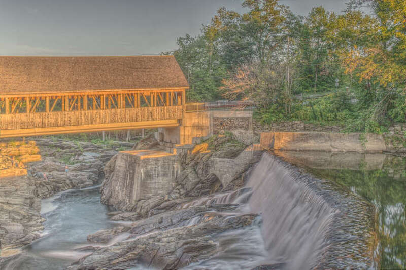 15-23-0751: quechee covered bridge