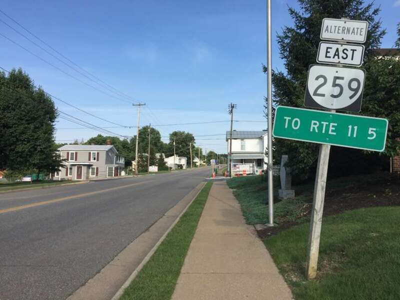 View east along Virginia State Route 259 Alternate (Broadway Avenue) at Virginia State Route 42 (Main Street) in Broadway, Rockingham County, Virginia