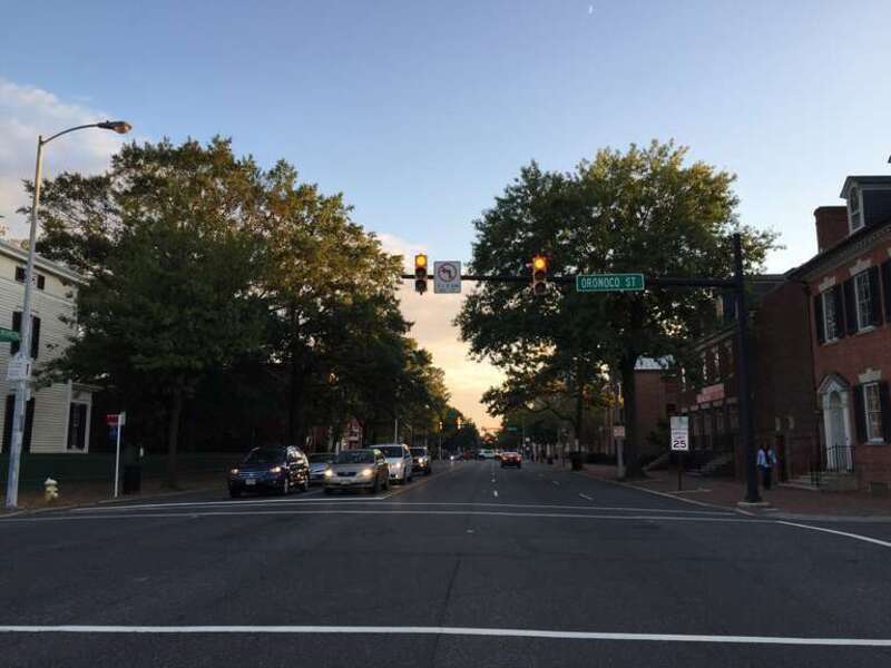View south along Virginia State Route 400 (Washington Street) at Oronoco Street in Alexandria, Virginia