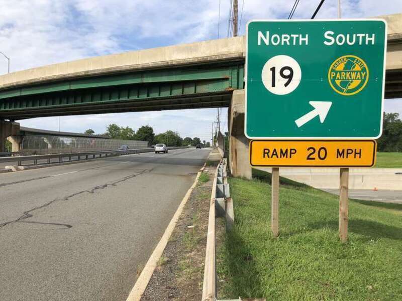 View west along U.S. Route 46 at the exit for New Jersey State Route 19 NORTH and the Garden State Parkway SOUTH in Clifton, Passaic County, New Jersey