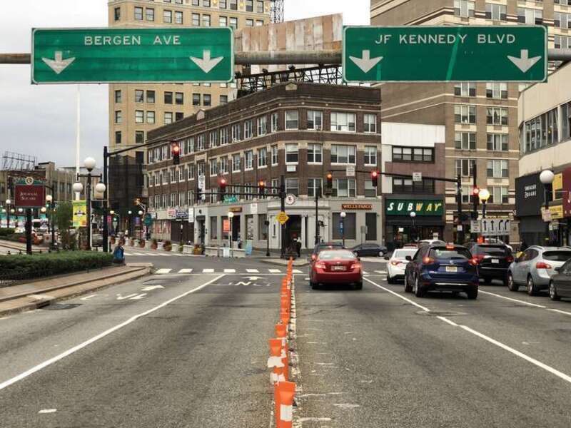 View south along Hudson County Route 501 (John F. Kennedy Boulevard) at the exit for Bergen Avenue in Jersey City, Hudson County, New Jersey