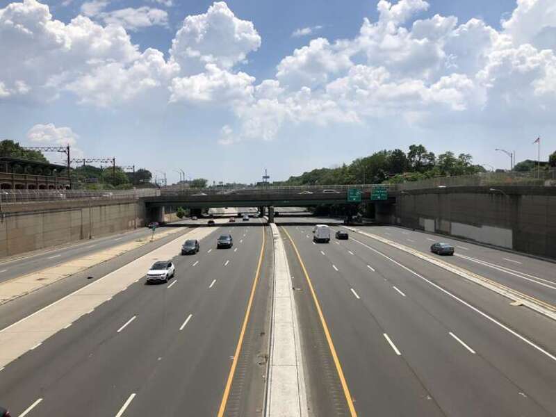 View east along Interstate 280 (Essex Freeway) from the overpass for South Arlington Avenue in East Orange, Essex County, New Jersey