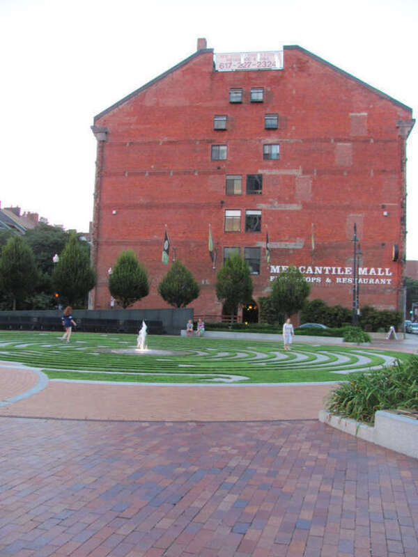 500px provided description: Img [#brick ,#colonial style ,#stone wall]