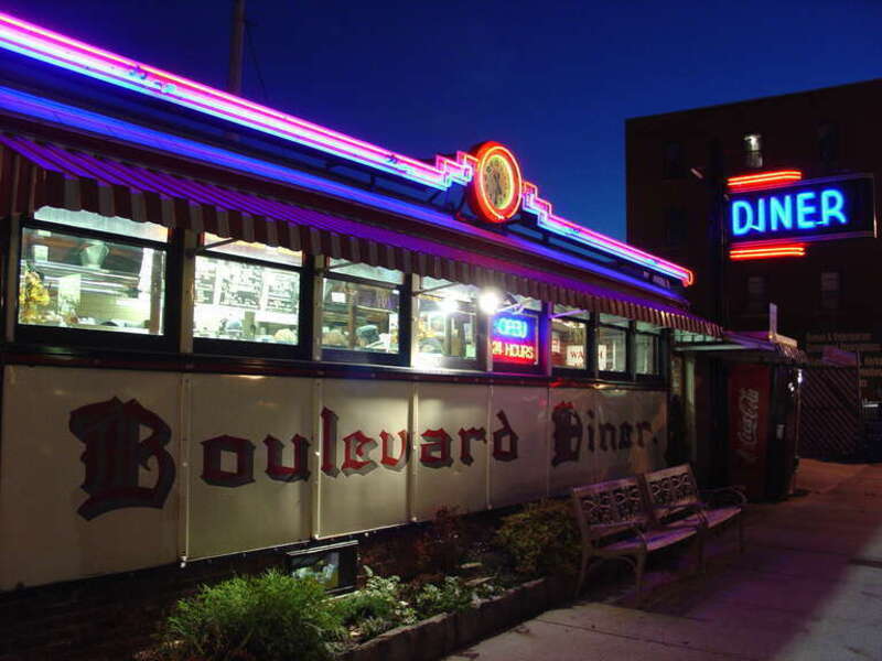 Boulevard Diner
155 Shrewsbury Street
Worcester, Massachusetts

Worcester Lunch Car Company #730, 1936