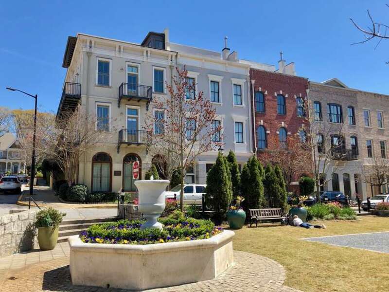 A development from the early 2000s, Glenwood Park is located at the east end of Atlanta's Grant Park neighborhood, and was designed by the firm Historical Concepts, utilizing high-quality neo-traditional design with a modern twist.