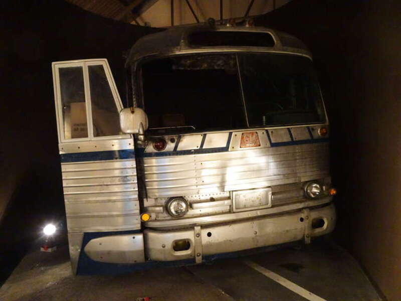 L'un des bus Greyhound utilisés lors des Freedom Rides (voyages de la liberté) de 1961 et attaqués par des manifestants blancs en Alabama. Il est exposé à l'Institut des droits civiques de Birmingham.