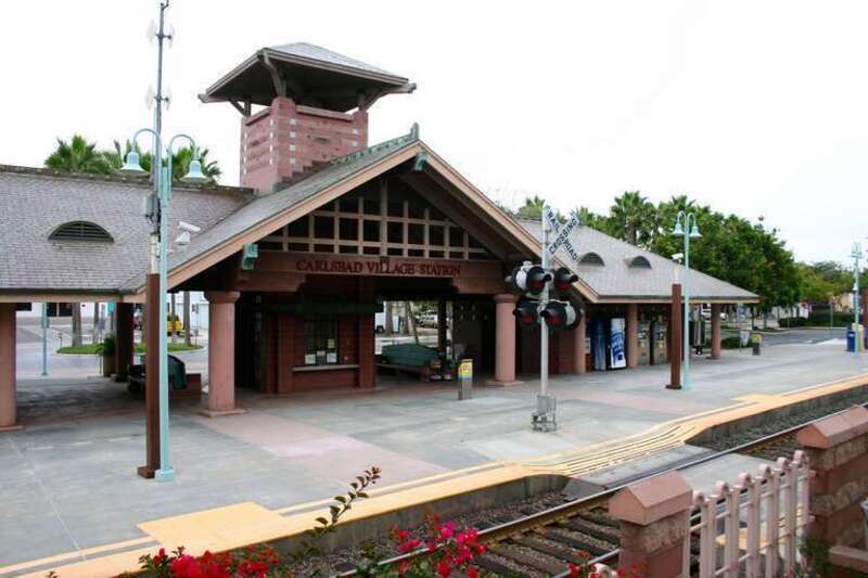 Carlsbad Village (NCTD station)
Object location33° 09′ 39.29″ N, 117° 21′ 04.02″ W View this and other nearby images on: OpenStreetMap 33.160914; -117.351117