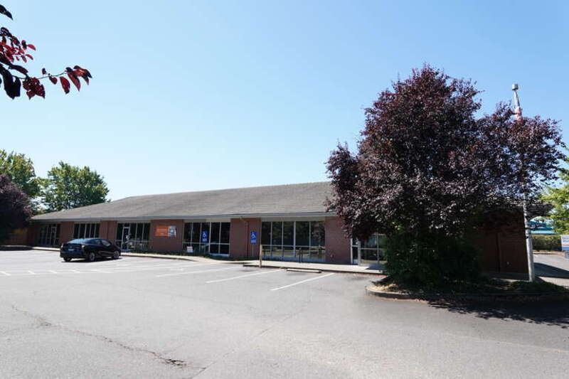 Image is of the Cascade Park Post Office located in Vancouver, Washington. Photograph taken on 2020-08-09T20:13Z.