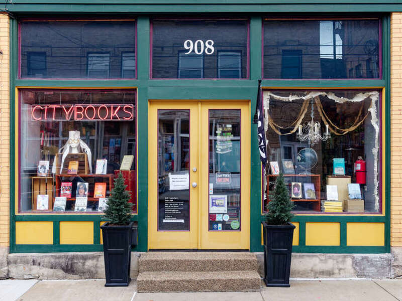 City Books, Pittsburgh Bookstore entrance.
