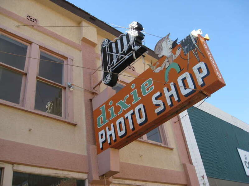 A classy sign, seen in St. George, Utah

gc 123