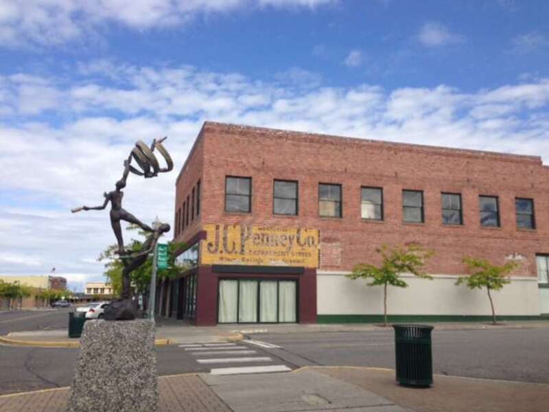 Historical Downtown Kennewick, WA
Photo Credit: Theresa Will