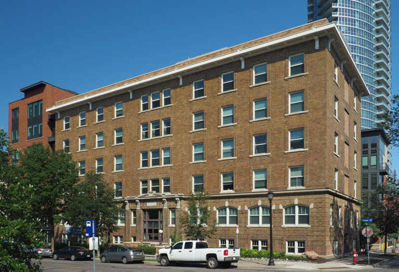 Eitel Hospital (now the Eitel Apartments), 1367 Willow St, Minneapolis, Minnesota, USA.  Viewed from the southwest.  


This is an image of a place or building that is listed on the National Register of Historic Places in the United States of