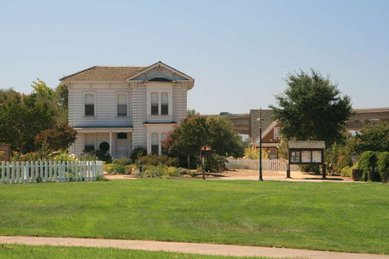 Emma Prusch Farm Park preserved farmhouse