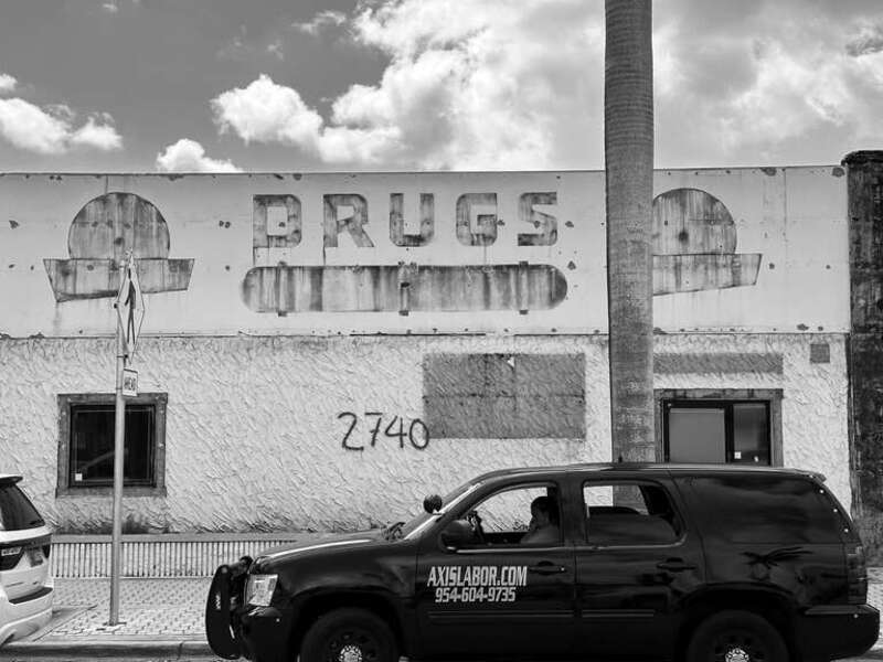 Ghost Sign - DRUGS - Hollywood Florida