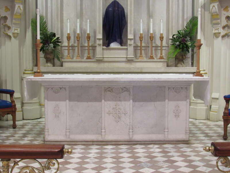 The altar in Grace Church Cathedral in Charleston, South Carolina.