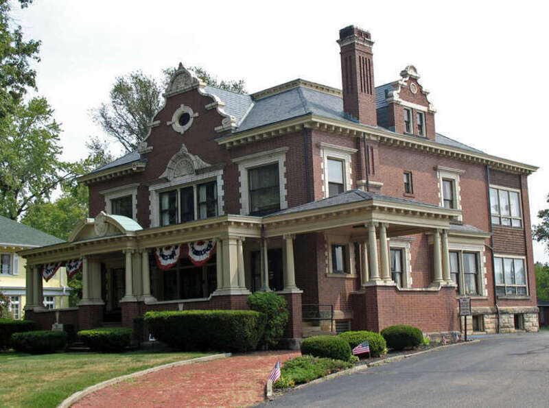 Registered Historic Places in Stark County, Ohio. 

Harry S. Renkert House, 1414 Market Ave N., Canton, Ohio, USA. The building now houses the Greater Canton Amateur Sports Hall of Fame. Photographed 2008-08-29 from the parking lot to the southwest