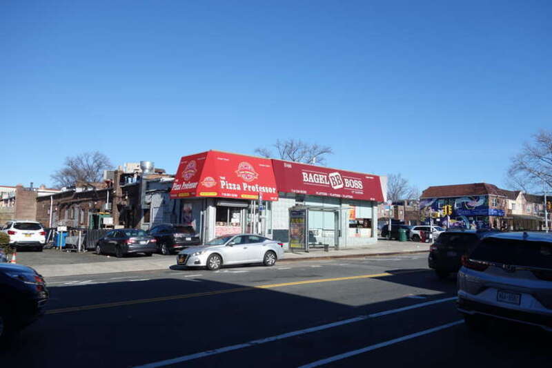 Restaurants at the northwest corner of Main Street and Jewel Avenue in Kew Gardens Hills, Queens.