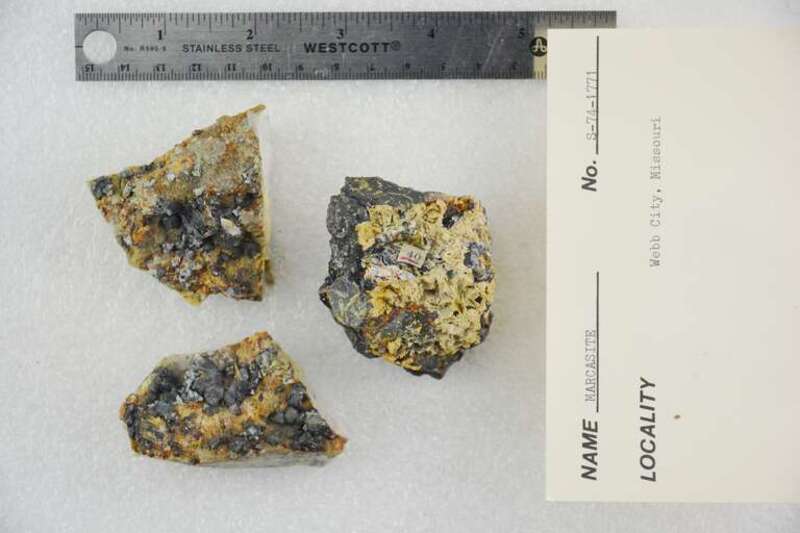 Webb City
Missouri, USA

S-74-1771