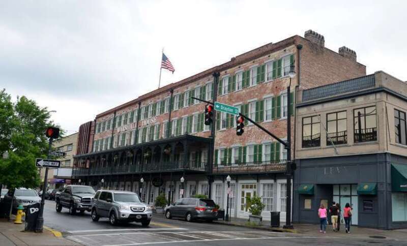 Metropolitan, Savannah, GA, USA