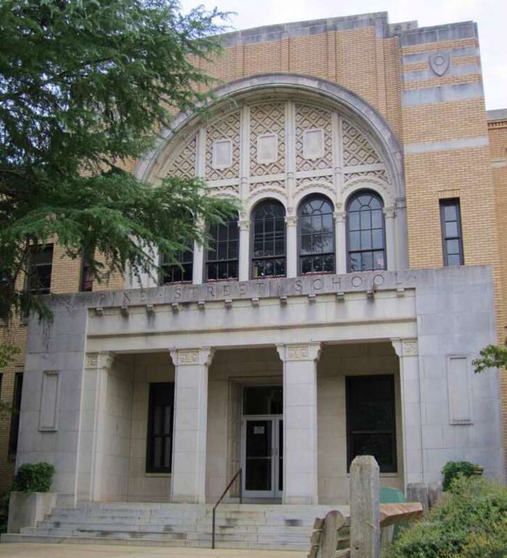 Historic main entrance to Pine Street Elementary (built in 1929).