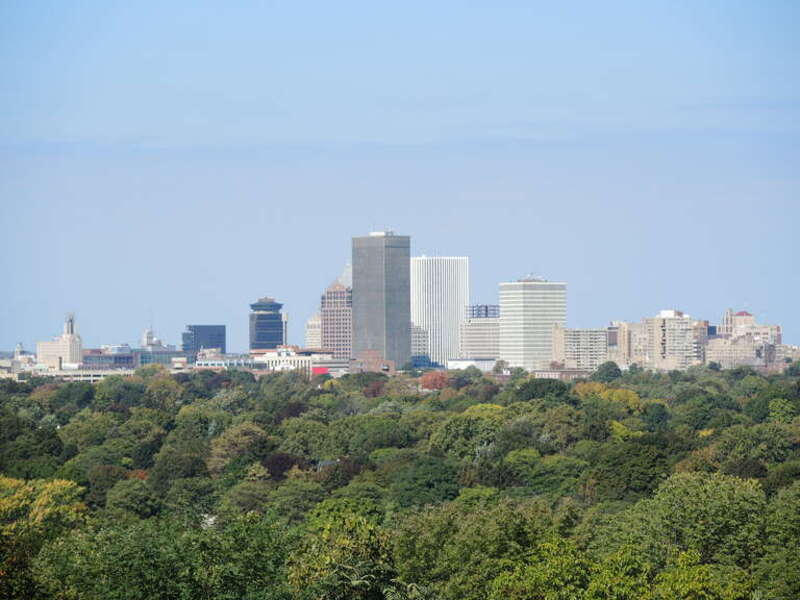 en:Rochester, New York skyline taken from Cobbs Hill Park