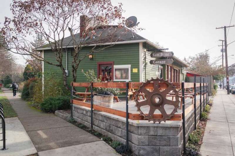 Sam Bond operated a garage in this building from 1926 until 1972. The building is part of the Eugene Blair Boulevard Historic Commercial Area.