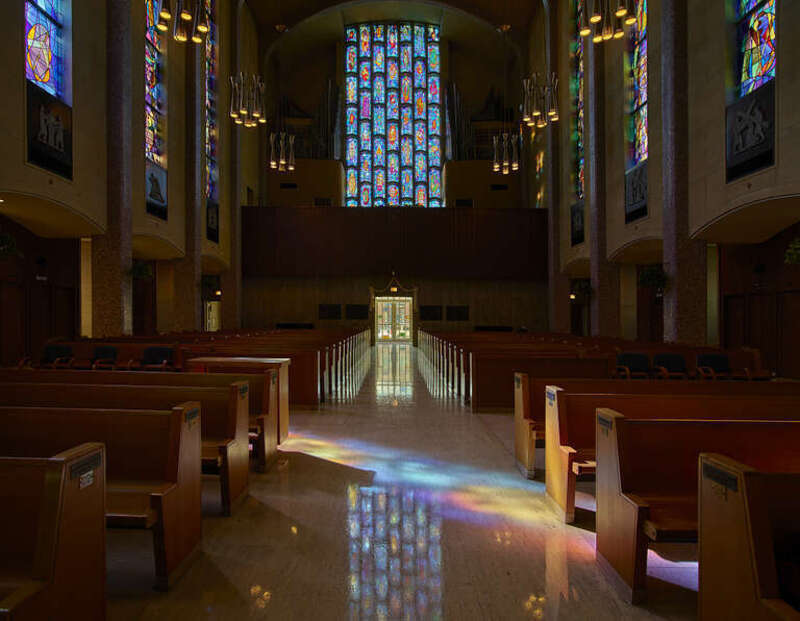Title: Sanctuary of St. Columba Catholic Cathedral in Youngstown, Ohio.
Physical description: 1 photograph : digital, tiff file, color.

Notes: Purchase; Carol M. Highsmith Photography, Inc.; 2016; (DLC/PP-2016:103-4).; Forms part of: Carol M.