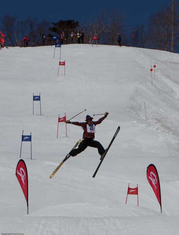 Stowe, VT March 2009
Copyright 2009 Patrick Breen
Canon EOS 5D Mark II/EF70-200mm f/2.8L IS USM +2x @ 165 mm

1/500 sec at f/14, ISO 100, 0 EV, Aperture priority, no flash