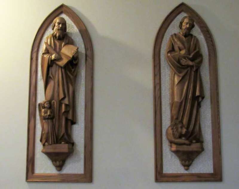 Statues in xSt. Augustine Cathedral in Bridgeport, Connecticut.
