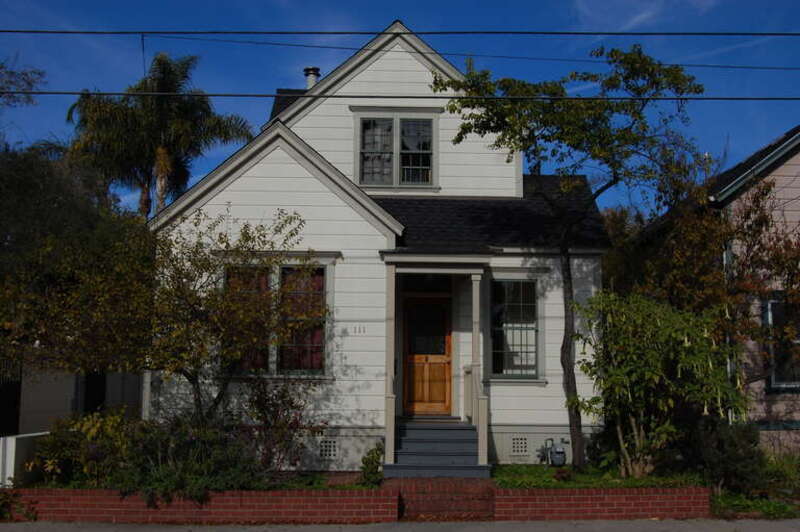 111 School Street. Santa Cruz, California, USA