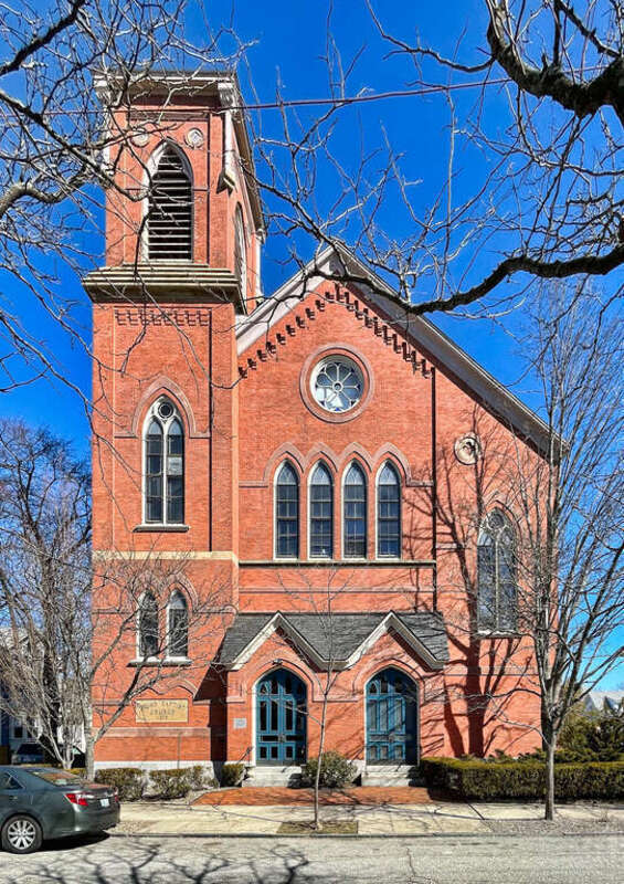 Union Baptist Church, 10 East Street, Providence Rhode Island. Apparently it had a steeple at one time.