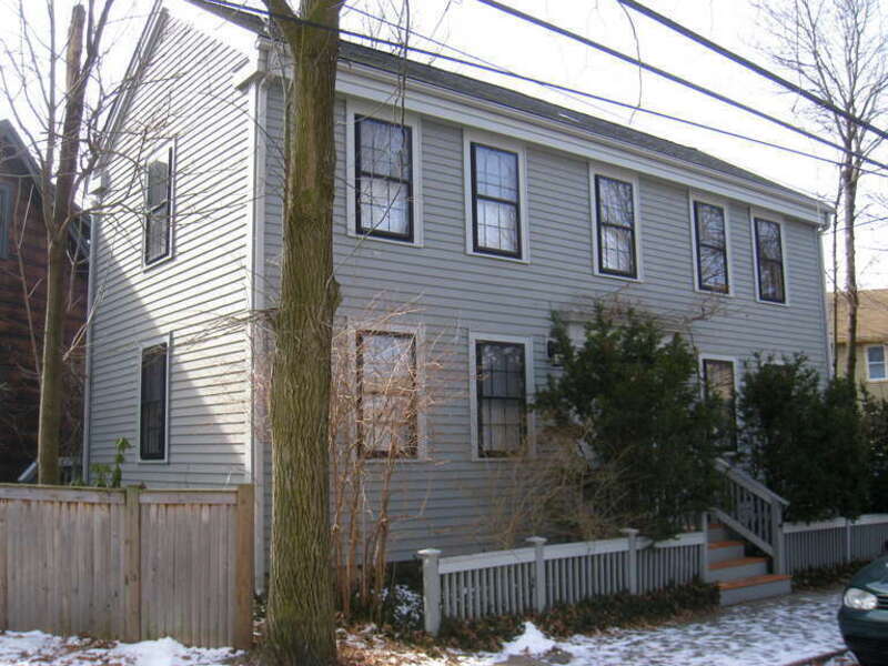 Wyeth-Smith House, 152 Vassal Lane, Cambridge, Massachusetts, USA. This building is on the National Register of Historic Places.