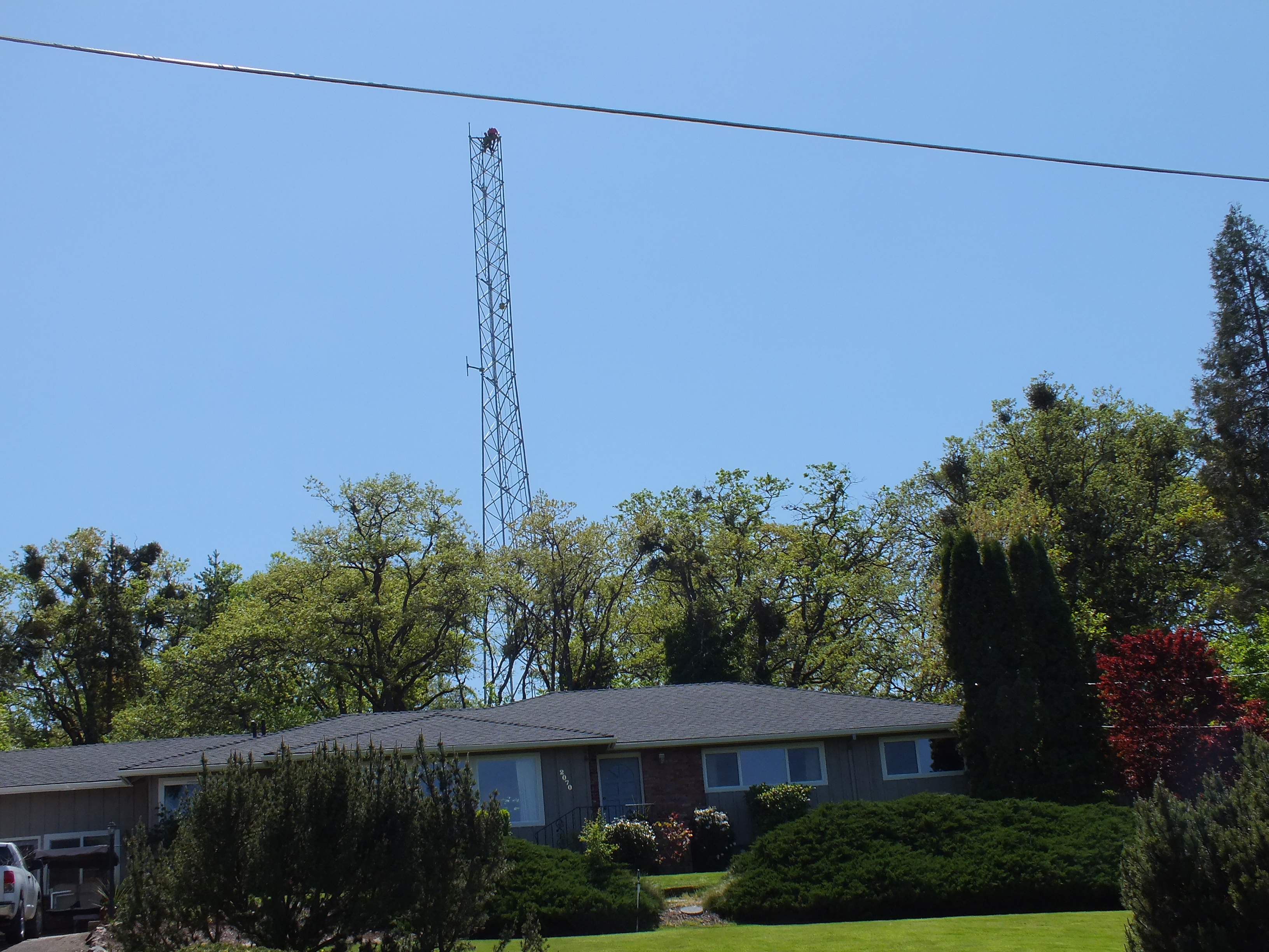 Stožár v obci Medford, Oregon, USA