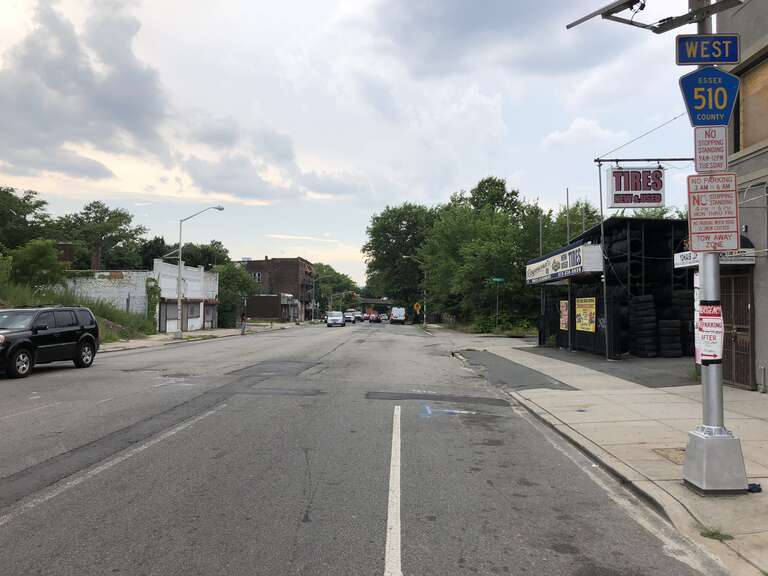 View west along Essex County Route 510 (South Orange Avenue) just west of Essex County Route 509 (Grove Street) in Newark, Essex County, New Jersey