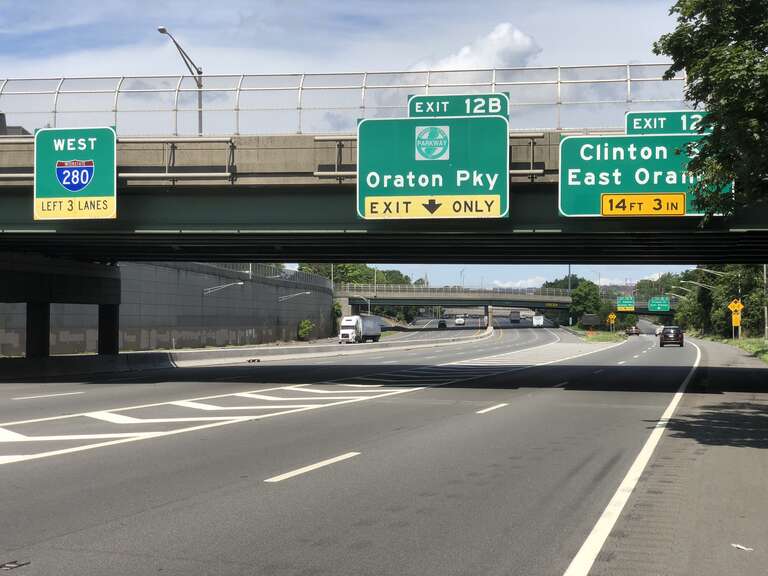 View west along Interstate 280 (Essex Freeway) at Exit 12 (Garden State Parkway, Oraton Parkway, Clinton Street, East Orange) in East Orange, Essex County, New Jersey