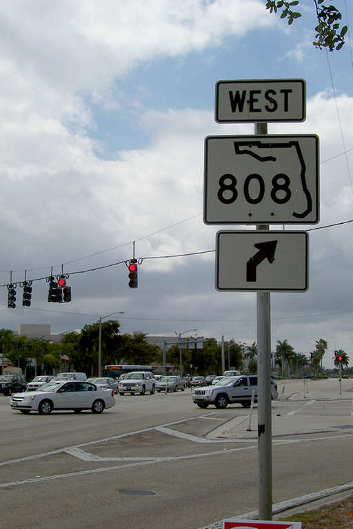 Facing southbound on US Route 1 at Glades Road in Boca Raton, Florida. This is the eastern terminus of Florida State Road 808.