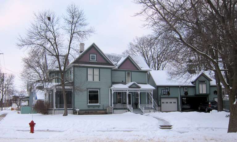 {| cellspacing=&quot;0&quot; style=&quot;text-align: left; color: #000; background: #f9f9f9; border:4px solid #b28000; solid #bbb; margin: 1px;&quot; class=&quot;layouttemplate&quot; lang=&quot;en&quot; dir=&quot;auto&quot;
| style=&quot;width:22px; height:22px;&quot; | 
| style=&quot;font-size: 8pt; padding: 1pt