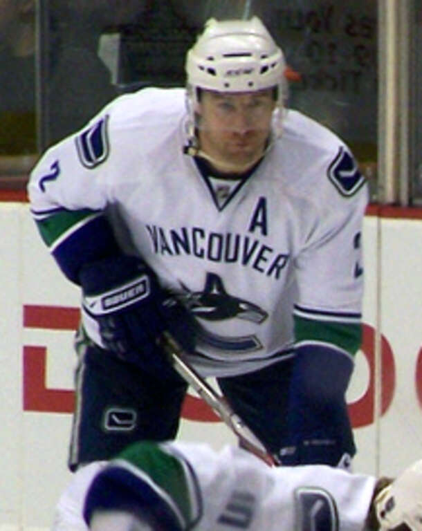 Vancouver Canucks defenceman Mattias Ohlund in a game against the Phoenix Coyotes on March 21, 2009.