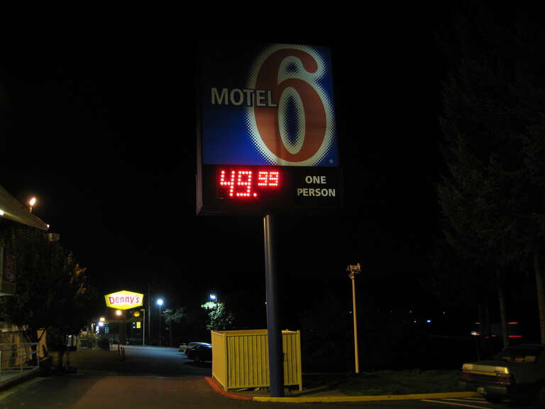 I worked all day, then took off from Kent, Washington after work for the start of a 10 day road trip.
My first night on this trip, I made it to Eugene, Oregon. Motel 6 was fine, as well as brekky in the morning at Dennys - some pretty good