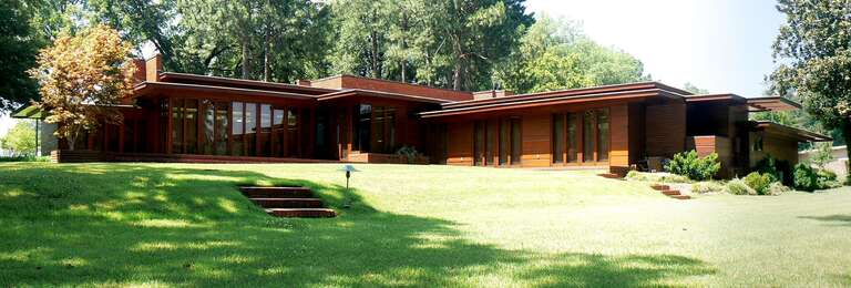Stitched view of the "front" side of the Rosenbaum House. This house in Florence, AL, USA was designed by Frank Lloyd Wright in his Usonian style for Stanley and Mildred Rosenbaum, and was built in 1940.