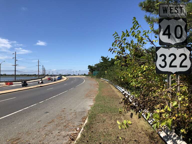 View west along U.S. Route 40 and U.S. Route 322 (Albany Avenue) at Atlantic County Route 629 (West End Avenue) in Atlantic City, Atlantic County, New Jersey