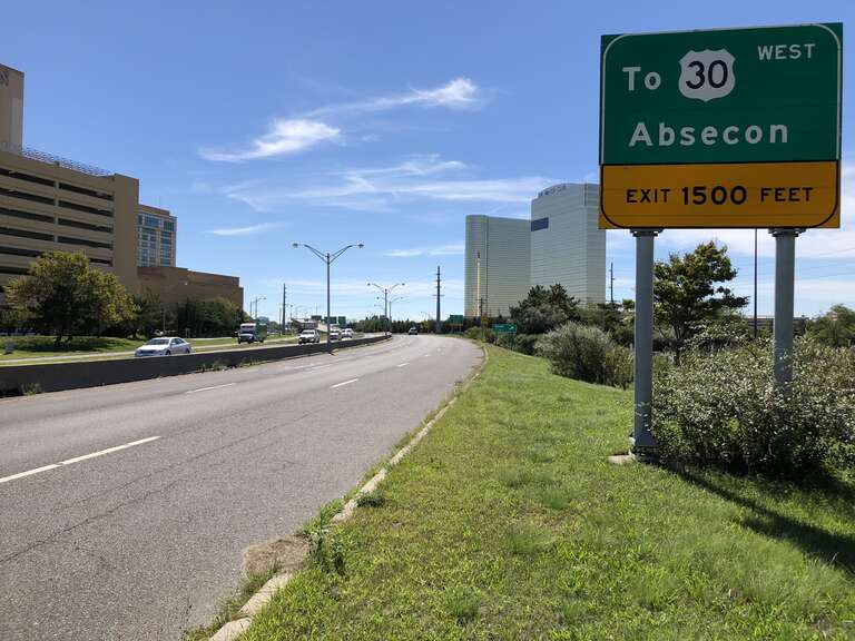 View south along New Jersey State Route 87 (Brigantine Boulevard) just north of Huron Avenue and New Jersey State Route 187 in Atlantic City, Atlantic County, New Jersey