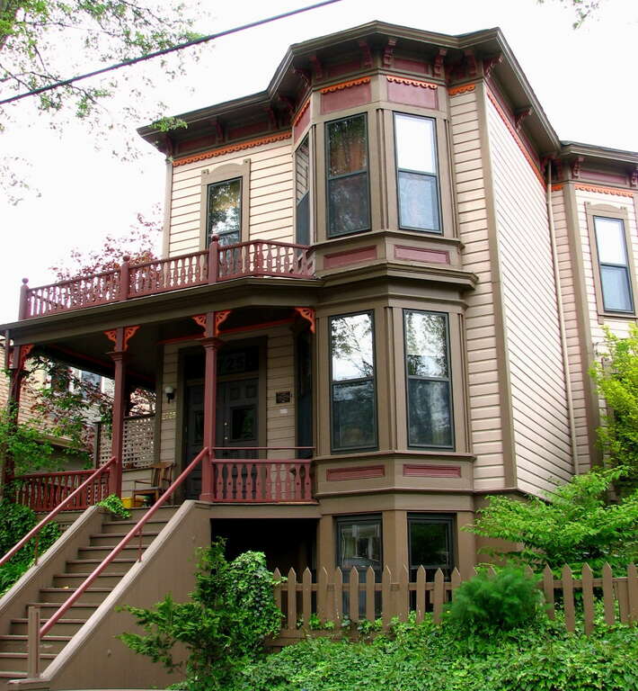 The historic Alexander B. and Anna Balch Hamilton House (built ca. 1890), located at 2723-2729 Northwest Savier Street in Portland, Oregon, United States, is listed on the US National Register of Historic Places.



This is an image of a place or