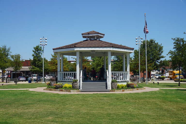 The Carrollton Square gazebo in Carrollton, Texas (United States).
