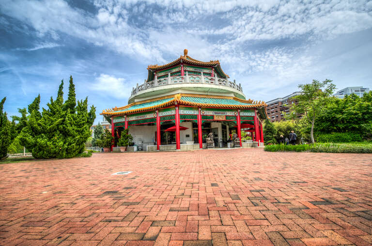 HDR - Pagoda in downtown Norfolk, VA