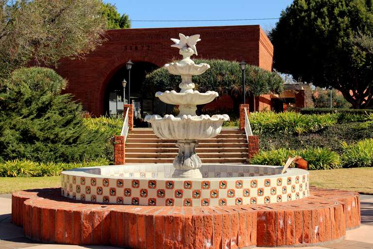 Amtrak / Metrolink : San Juan Capistrano Station