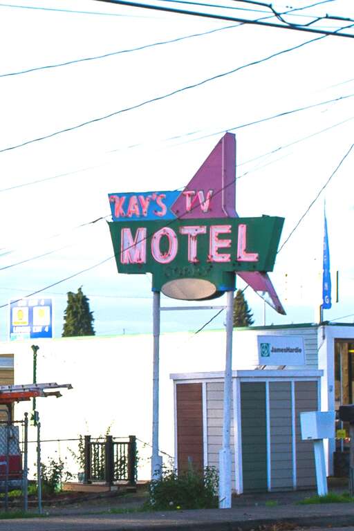 Mid-century style is evident in this motel sign in Vancouver, Washington
