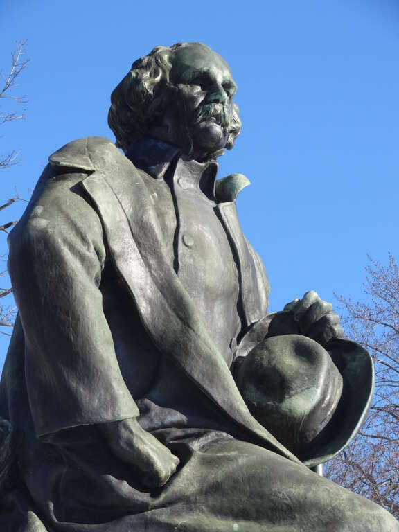 Sculptor: Bela Lyon Pratt(December 11, 1867 – May 18, 1917)Hawthorne BoulevardSalem, Massachusett