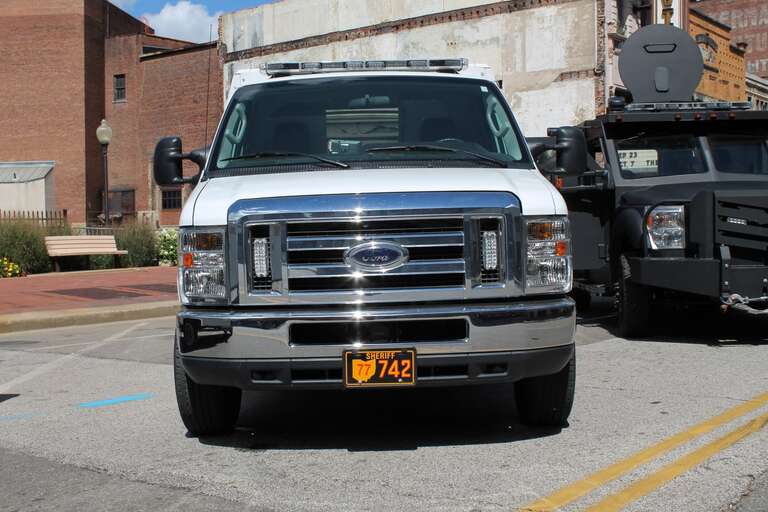Summit County Sheriff Bomb Squad Ford E-350